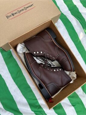 RED WING HERITAGE women’s iron ranger boots